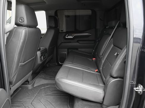 Used 2024 Chevrolet Silverado 1500 RST w/ Convenience Package II AWD/4WD image 40