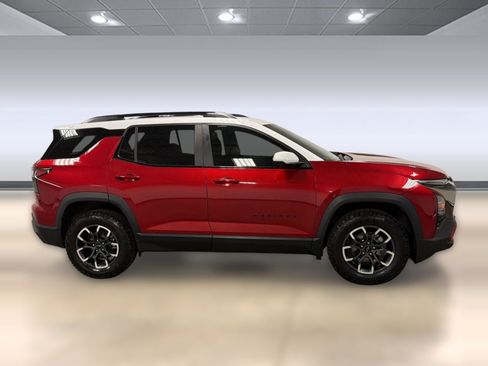 Used 2025 Chevrolet Equinox ACTIV w/ Safety and Technology Package AWD/4WD image 8