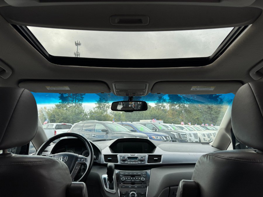 Used 2013 Honda Odyssey Touring Elite image 23