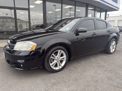 Used 2012 Dodge Avenger SXT Plus image 1