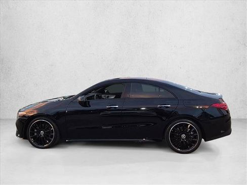 Used 2023 Mercedes-Benz CLA 250 4MATIC image 9