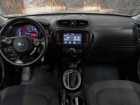 Used 2019 Kia Soul + FWD image 14