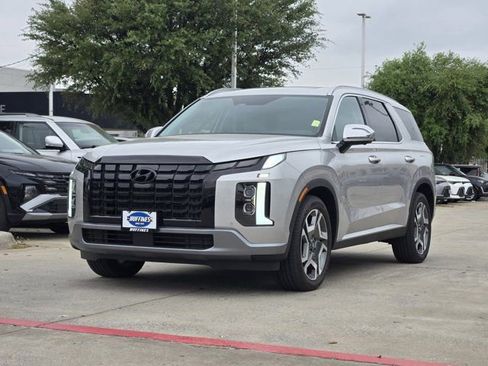 Used 2025 Hyundai Palisade SEL image 3