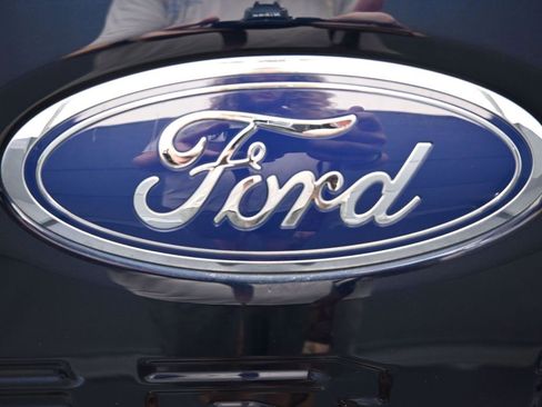 Certified 2024 Ford F250 XLT w/ FX4 Off-Road Package image 23