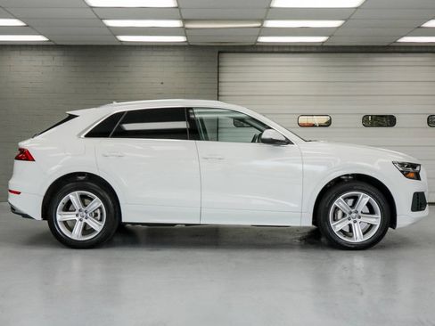 Used 2020 Audi Q8 Premium AWD/4WD image 3