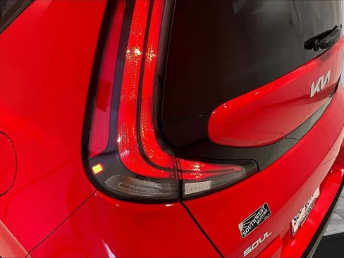 Used 2025 Kia Soul LX w/ LX Technology Package FWD image 23