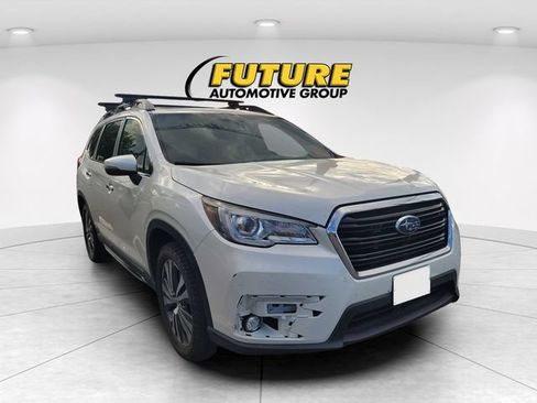 Used 2019 Subaru Ascent Touring AWD/4WD image 1