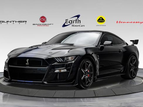 Used 2021 Ford Mustang Shelby GT500 w/ Carbon Fiber Track Pack RWD image 1