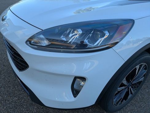 Used 2022 Ford Escape SEL w/ SEL Stealth AWD Package image 9