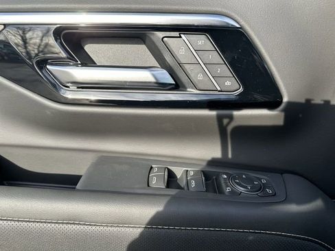 New 2026 Chevrolet Tahoe Premier w/ Sun And Tow Package AWD/4WD image 23