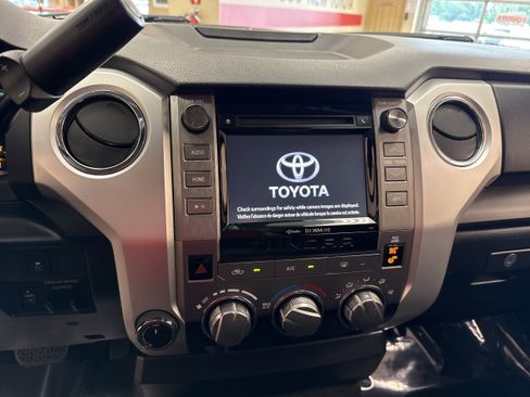 Used 2019 Toyota Tundra SR5 w/ TRD Off Road Package AWD/4WD image 45