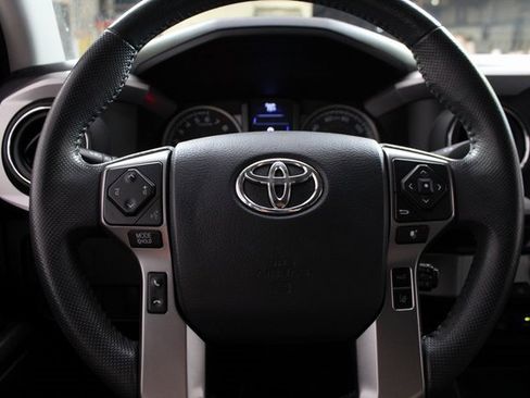 Used 2020 Toyota Tacoma SR5 image 20