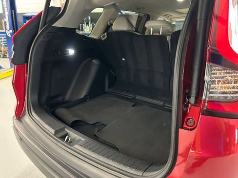 Used 2024 Honda CR-V EX-L image 19