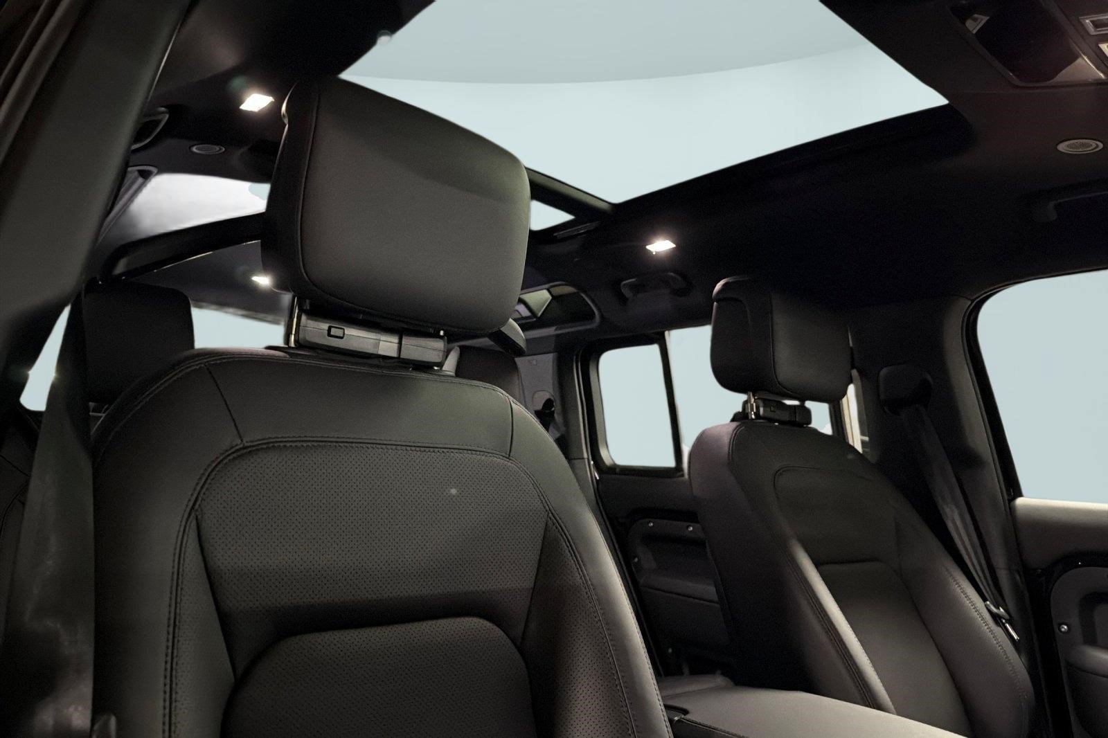 New 2026 Land Rover Defender 110 S AWD/4WD image 24