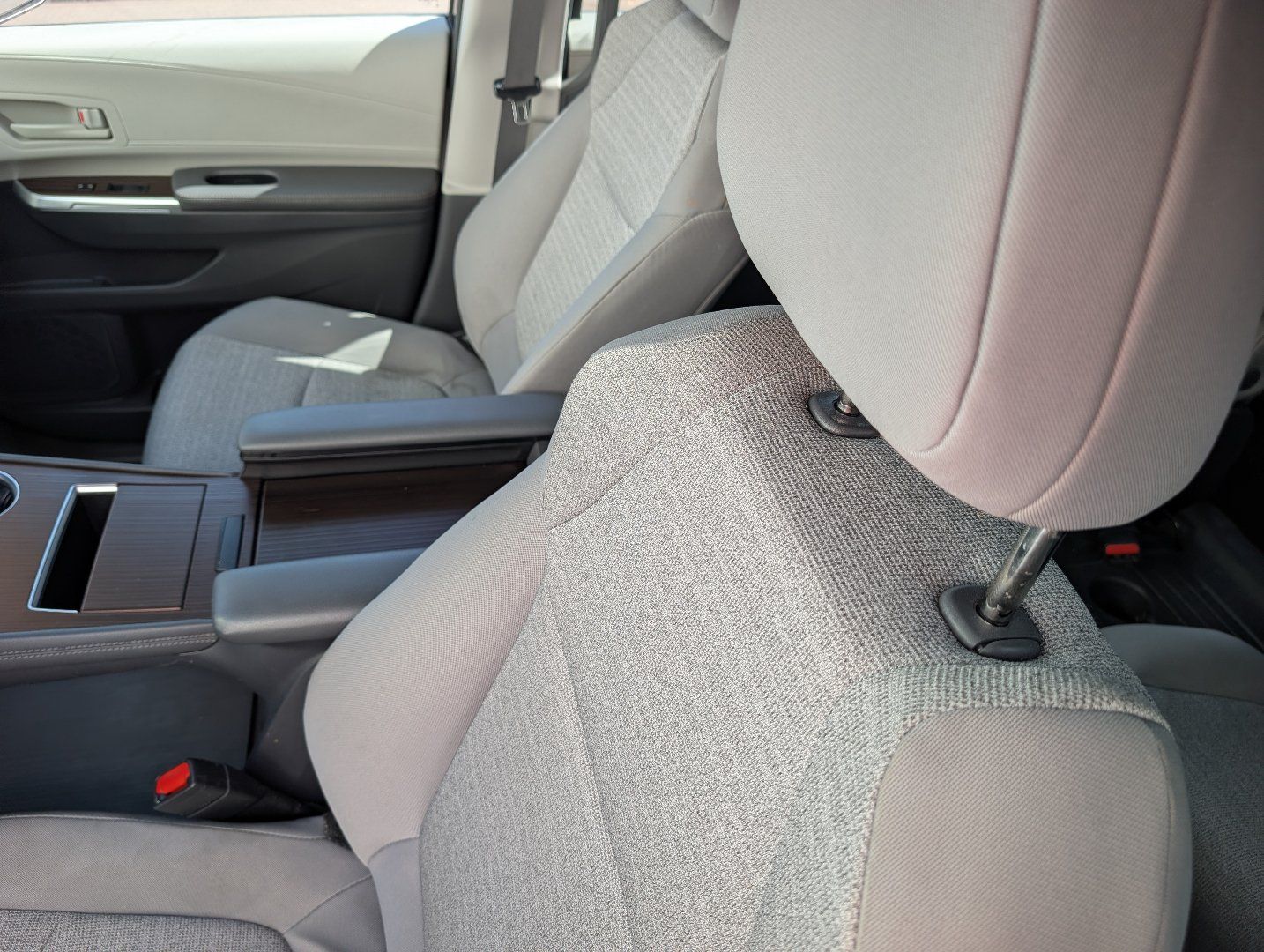 Used 2022 Toyota Sienna LE FWD image 12