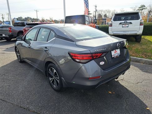 Used 2022 Nissan Sentra SV image 11