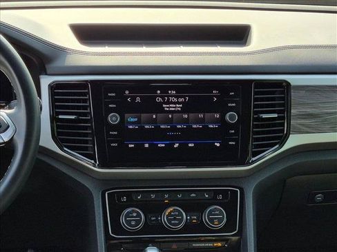 Used 2023 Volkswagen Atlas Cross Sport SE FWD image 13