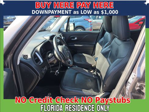 Used 2018 Jeep Renegade Limited w/ Trailer Tow Group image 11