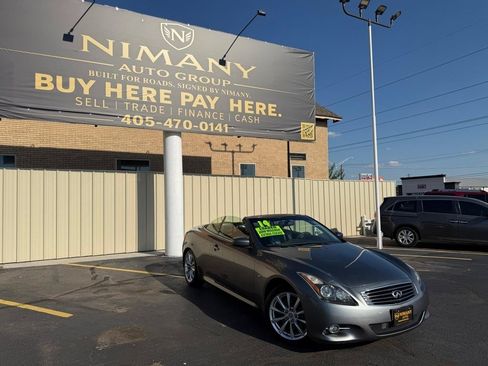 Used 2014 INFINITI Q60 Convertible w/ Premium Package RWD image 2