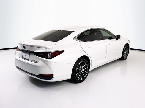 Certified 2025 Lexus ES 300h w/ Premium Package FWD image 5