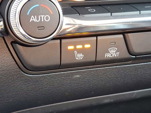 Used 2023 MAZDA MAZDA3 s image 26