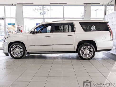 Used 2019 Cadillac Escalade ESV Platinum image 7