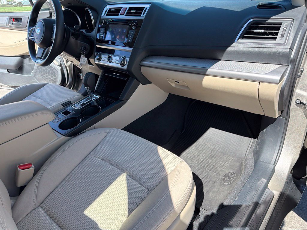 Used 2019 Subaru Outback 2.5i AWD/4WD image 29