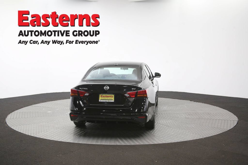 Used 2024 Nissan Altima 2.5 SV FWD image 41