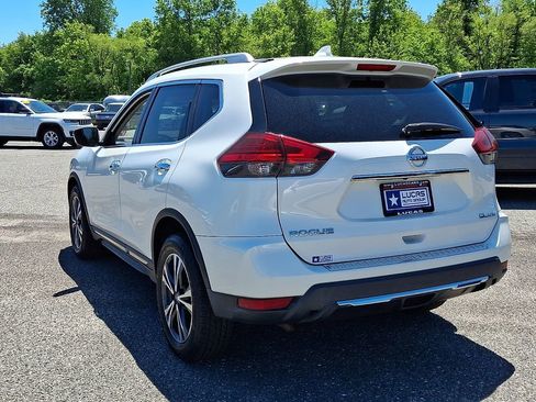 Used 2017 Nissan Rogue SL w/ SL Premium Package AWD/4WD image 9