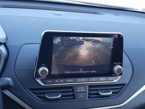 Used 2025 Nissan Altima 2.5 S image 34