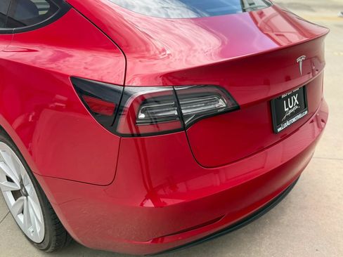 Used 2023 Tesla Model 3 Standard Range RWD image 9