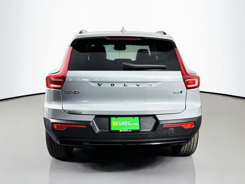 Used 2026 Volvo XC40 B5 Plus AWD/4WD image 8