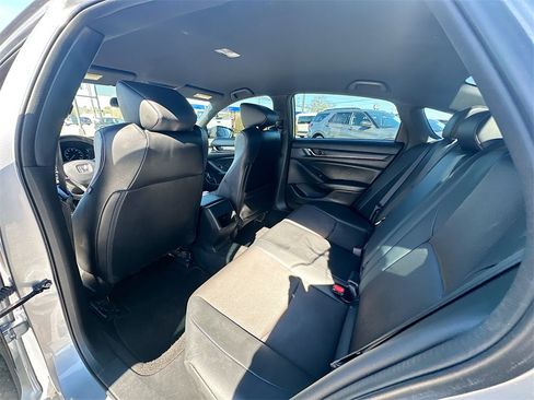 Used 2022 Honda Accord Sport image 4