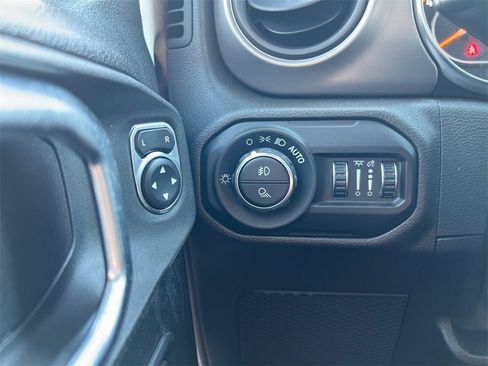 Certified 2021 Jeep Gladiator Sport image 28