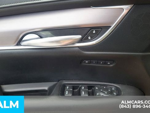 Used 2018 Cadillac XT5 Premium Luxury AWD/4WD image 14