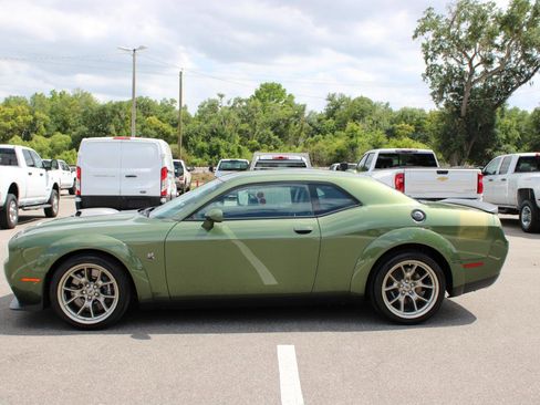 Used 2023 Dodge Challenger R/T Scat Pack RWD image 3