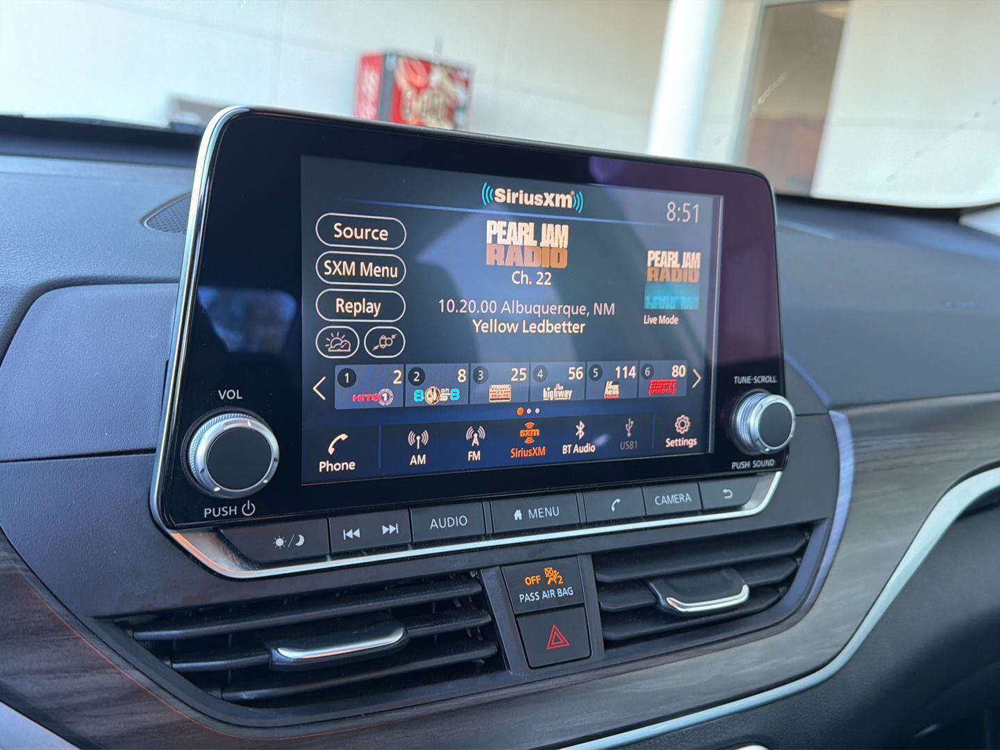 Used 2025 Nissan Altima 2.5 SV FWD image 24