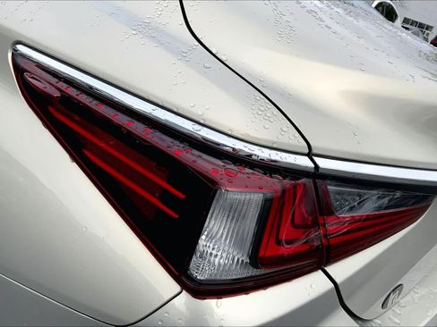 Certified 2024 Lexus ES 350 w/ Premium Package image 28