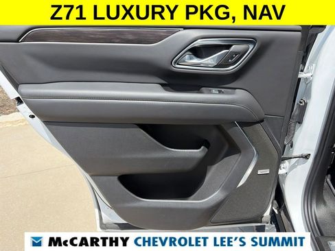 Used 2024 Chevrolet Tahoe Z71 w/ Luxury Package AWD/4WD image 46