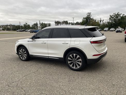 Used 2022 Lincoln Corsair Reserve w/ Equipment Group 201A AWD/4WD image 6