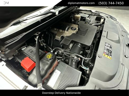 Used 2019 Cadillac Escalade ESV Platinum image 46