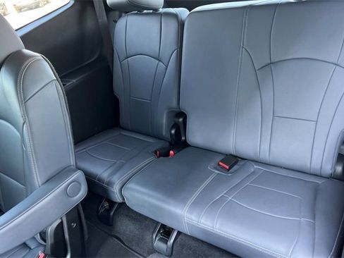 Used 2024 Buick Enclave Premium image 19