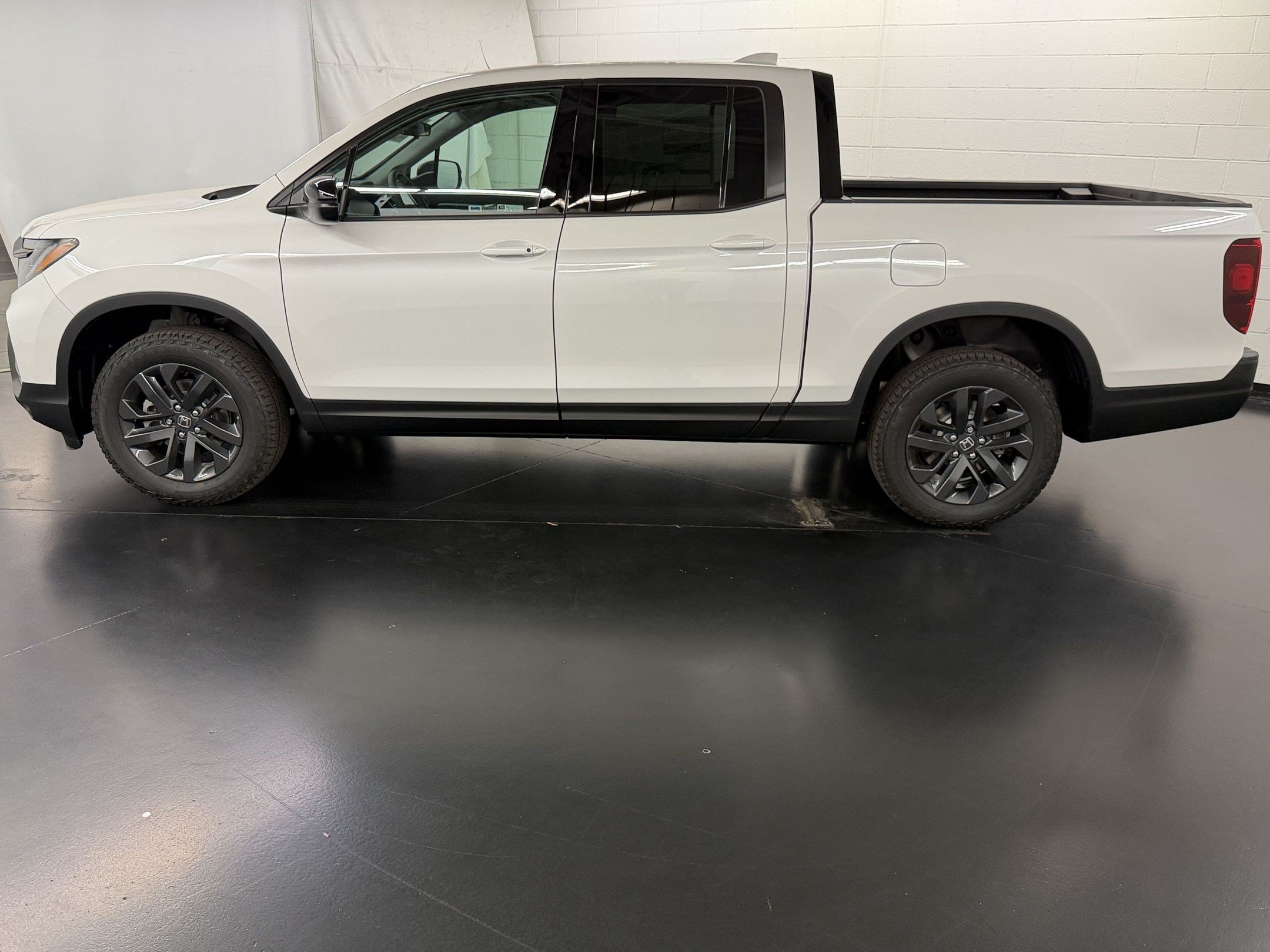 New 2026 Honda Ridgeline Sport image 2