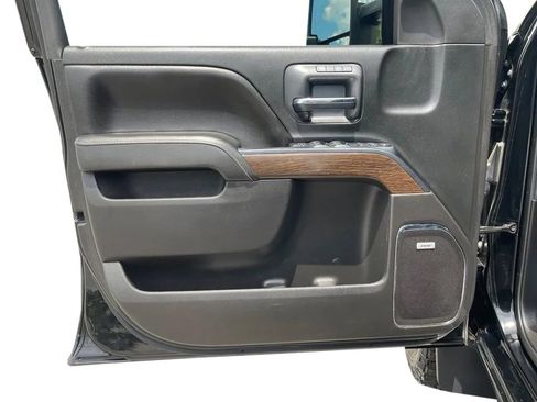 Used 2017 GMC Sierra 2500 Denali AWD/4WD image 14