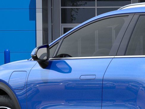 New 2026 Chevrolet Equinox EV LT image 12