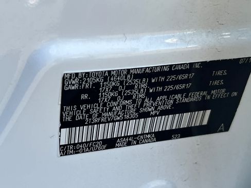 Certified 2016 Toyota RAV4 XLE AWD/4WD image 32