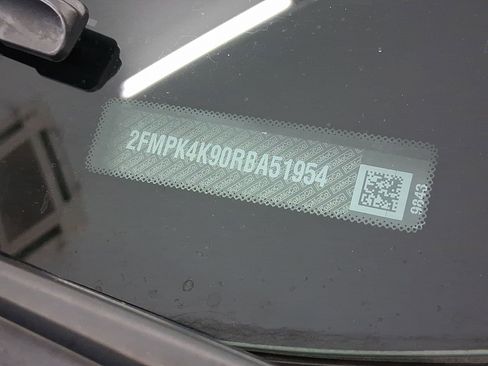 Used 2024 Ford Edge Titanium image 19