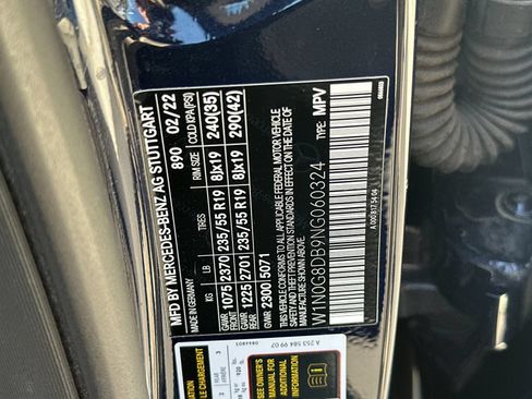 Certified 2022 Mercedes-Benz GLC 300 image 34