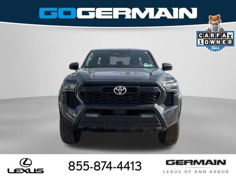 Used 2024 Toyota Tacoma TRD Off-Road image 9