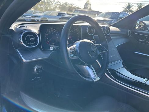 Used 2025 Mercedes-Benz C 300 Sedan image 11